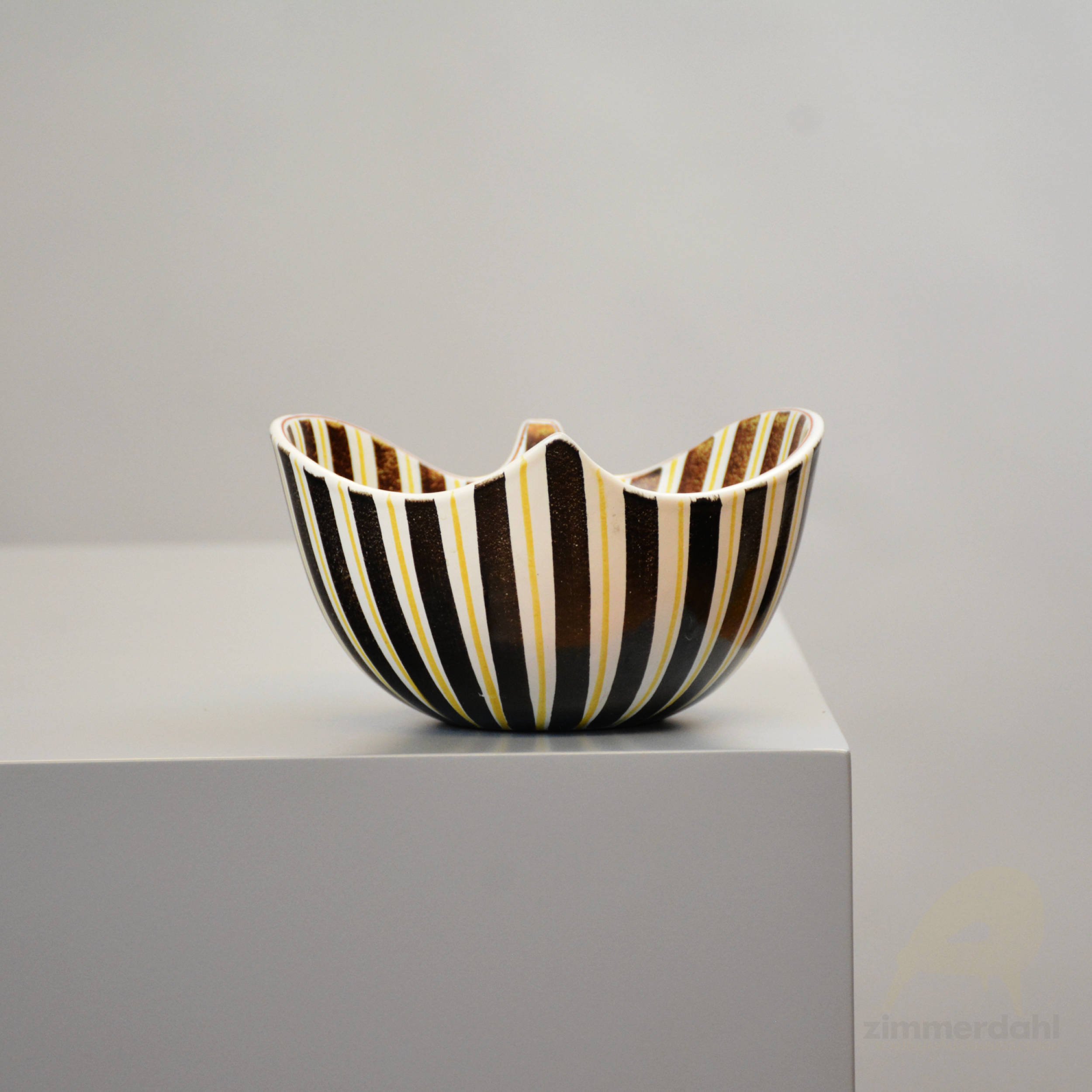Faience Bowl by Stig Lindberg for Gustavsberg, Sweden